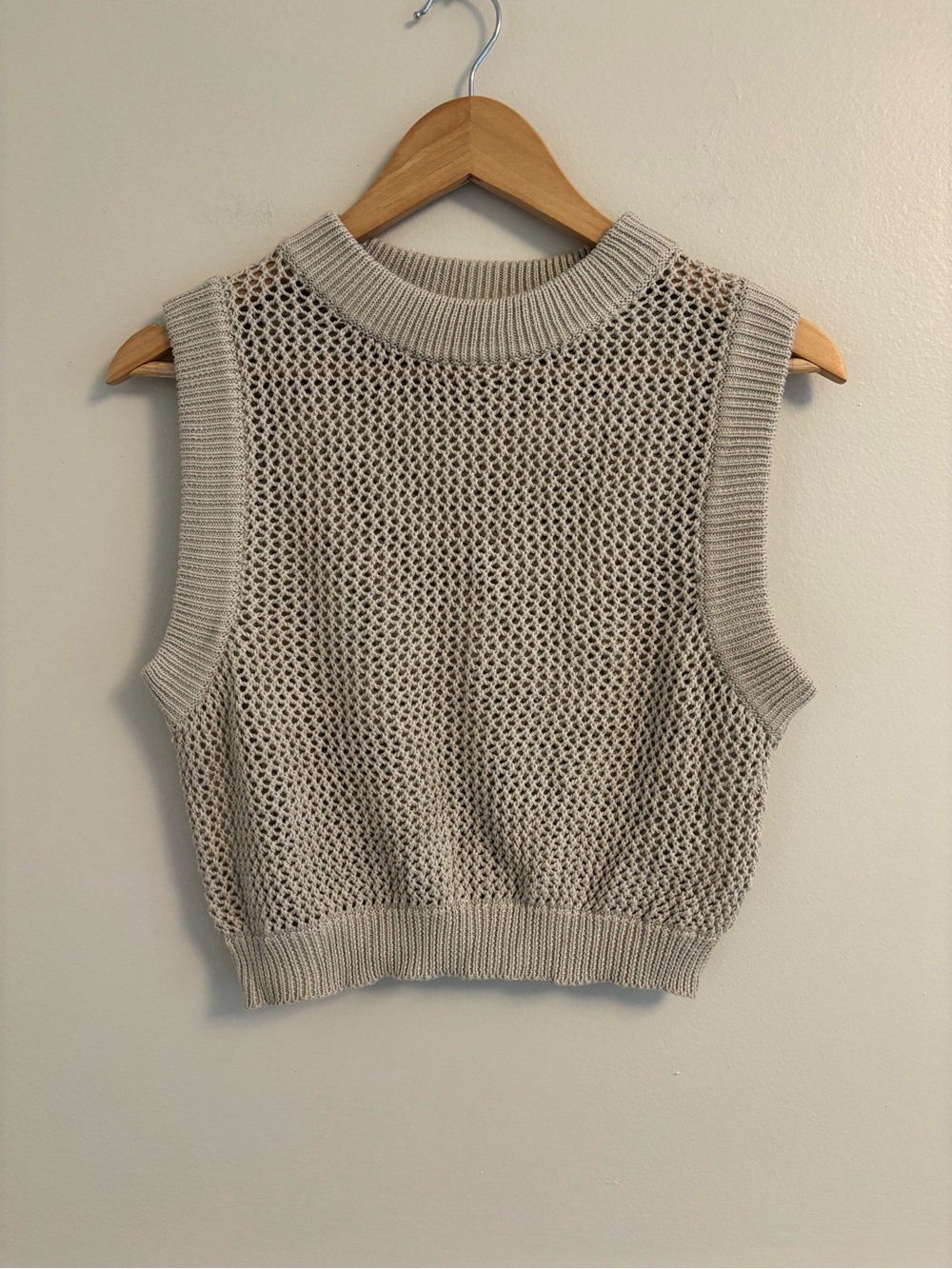 En Saison Neutral Open-Knit Cropped Sweater Vest in Beige